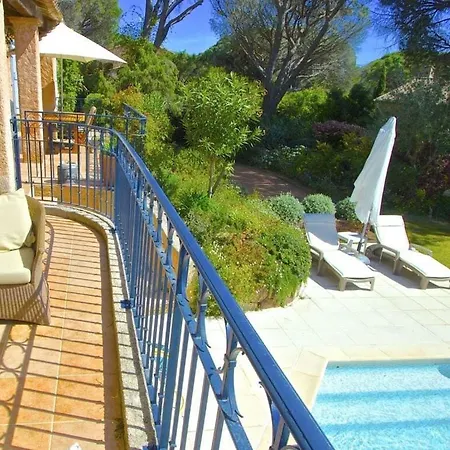 Ami - Raphael Comfortable Villa *